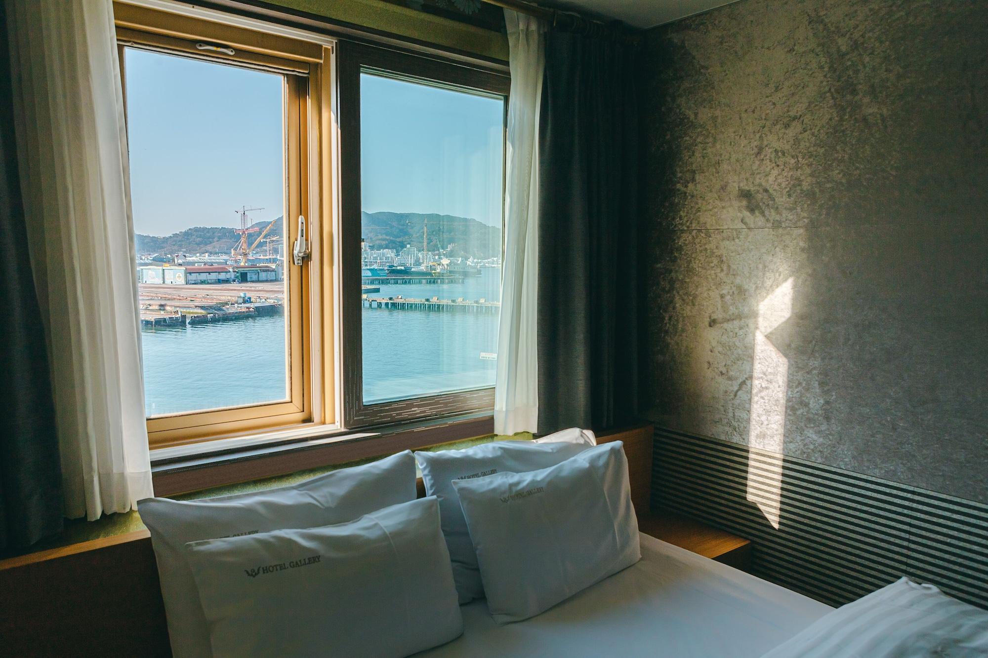 Gallery Tourist Hotel Tongyeong Buitenkant foto