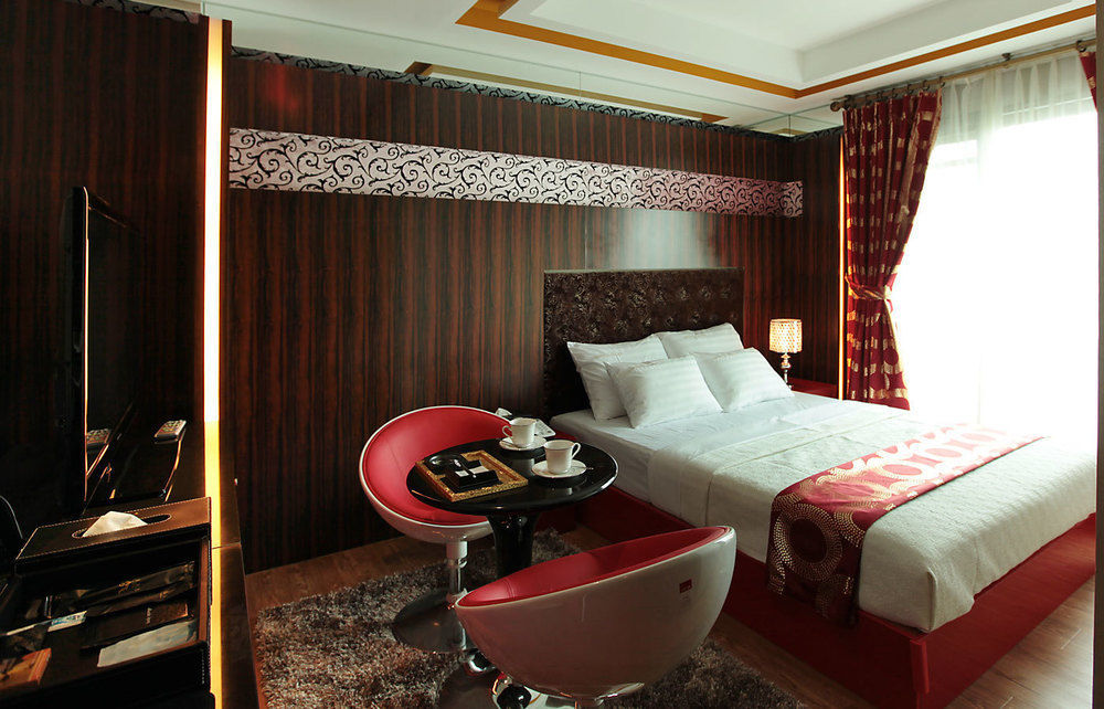 Gallery Tourist Hotel Tongyeong Buitenkant foto