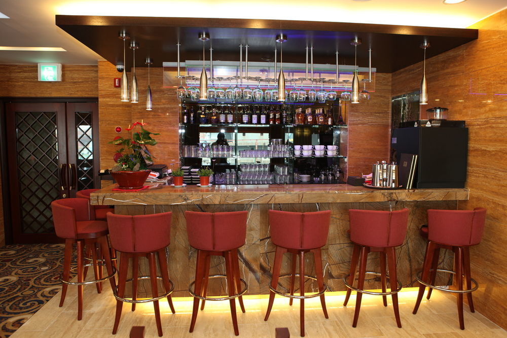 Gallery Tourist Hotel Tongyeong Buitenkant foto