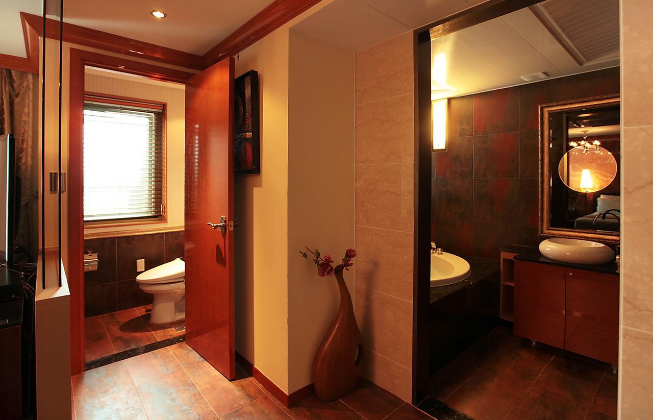Gallery Tourist Hotel Tongyeong Buitenkant foto