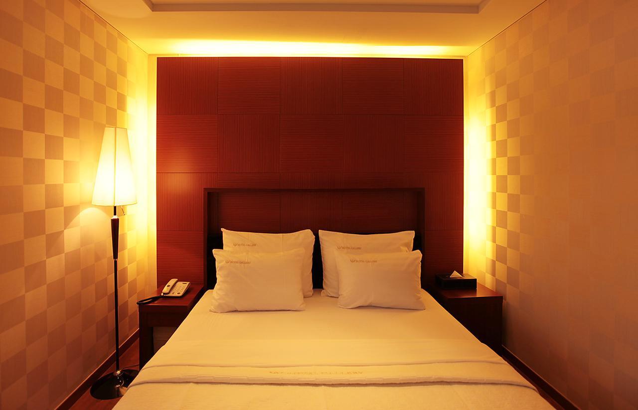Gallery Tourist Hotel Tongyeong Buitenkant foto